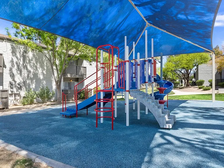 Hampton Park — Photo 15