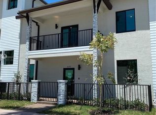 8379 Central Park Blvd, Doral, FL 33166