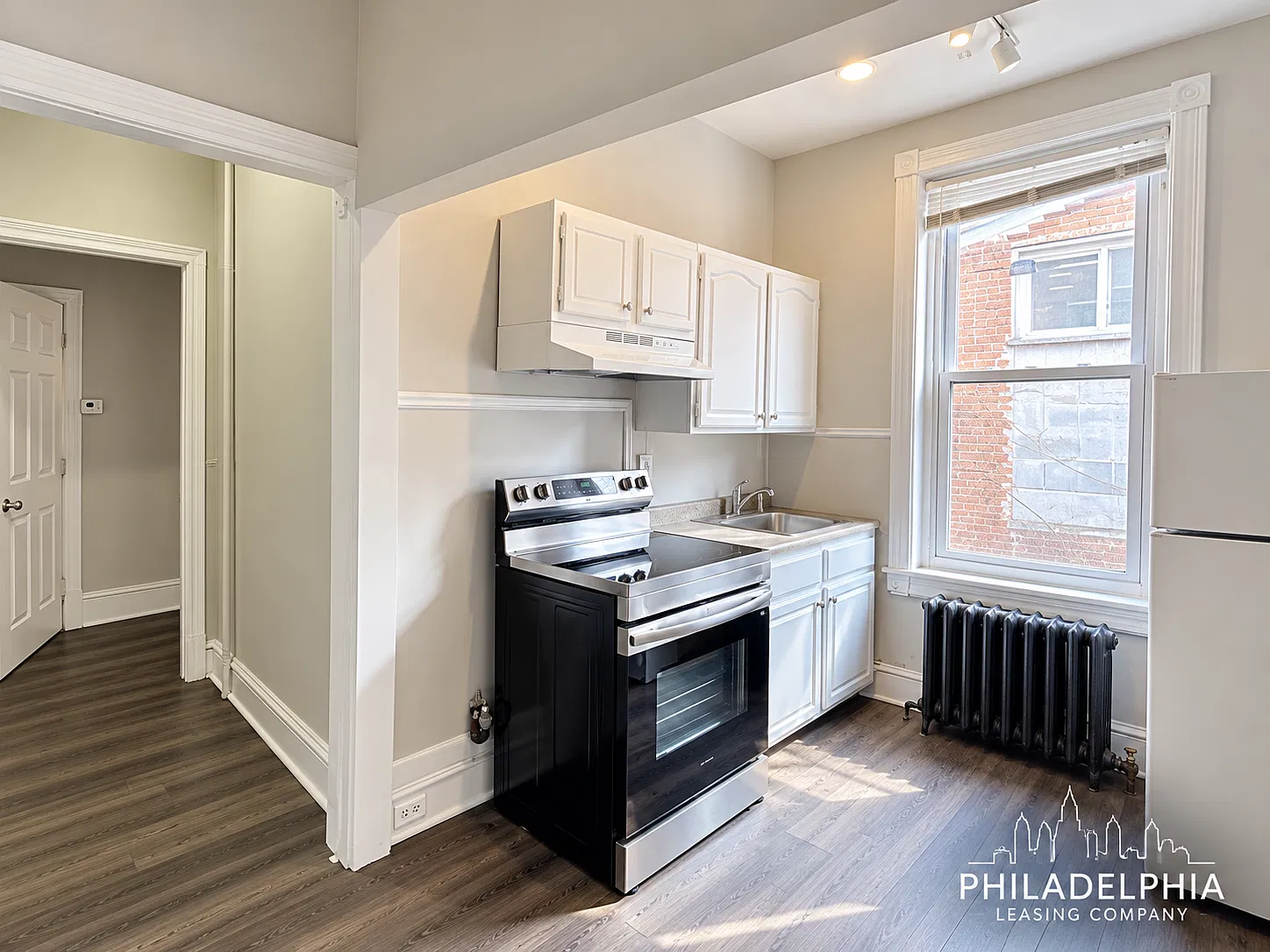 2 bed, 800 sqft, $1,295 — Photo 1