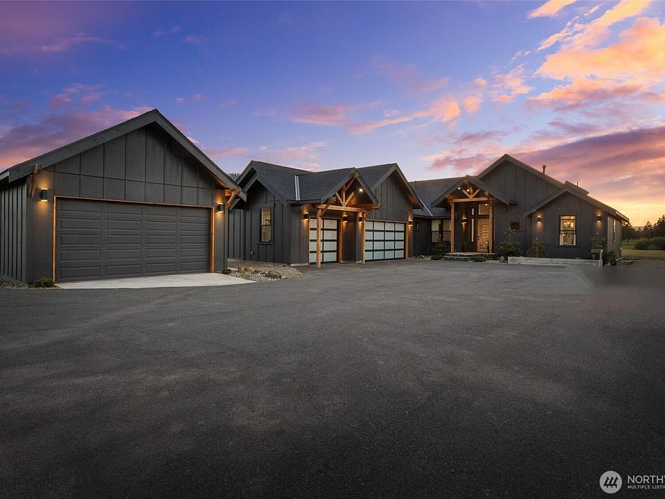 1st image of 2681 Hidden Valley Road