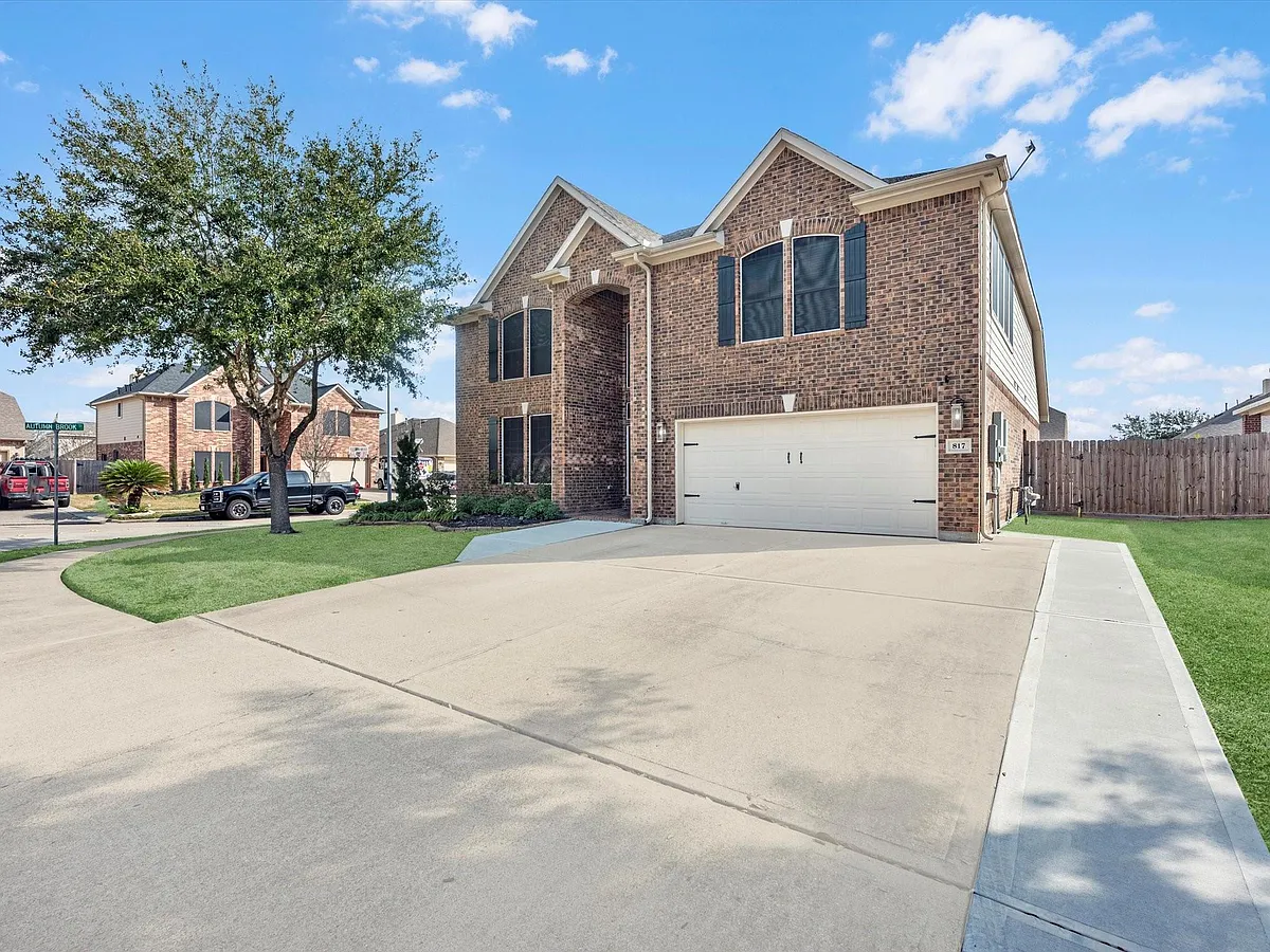 Building Photo - 817 Dawn Ridge Way