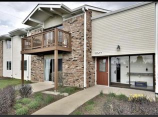 1132 Hinswood Dr APT 102, Darien, IL 60561