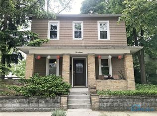 216 Palmer Ave, Bowling Green, OH 43402