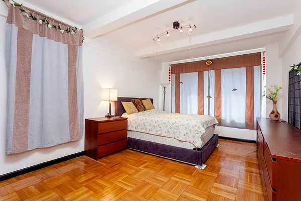 Rented by Town Residential | media 8