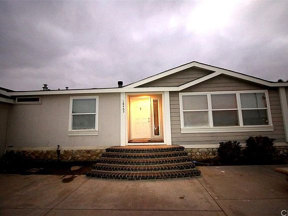 4th image of 18463 Seaton Ave