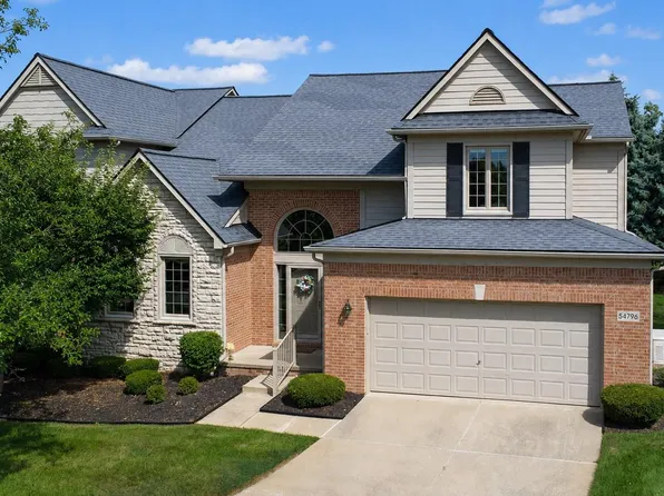 54796 Grenelefe Cir E #12, South Lyon, MI 48178