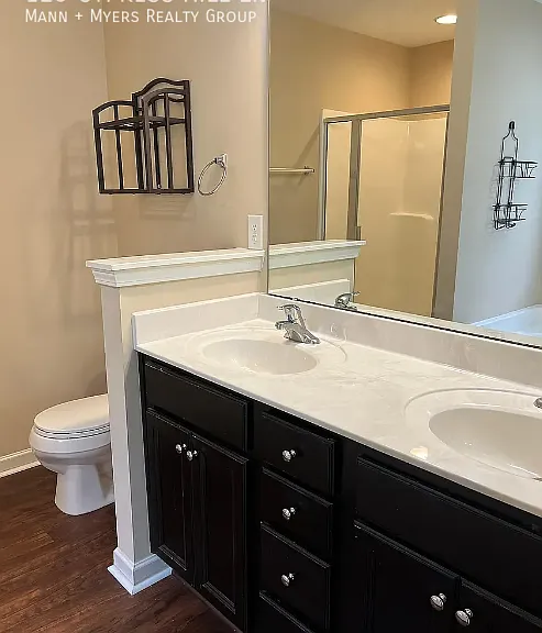 123 Cypress Hill Ln — Photo 10