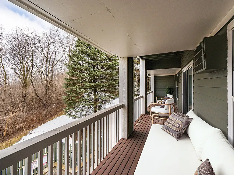 Waconia - 2 Bed / 2 Bath - 1,036 Sq.Ft.