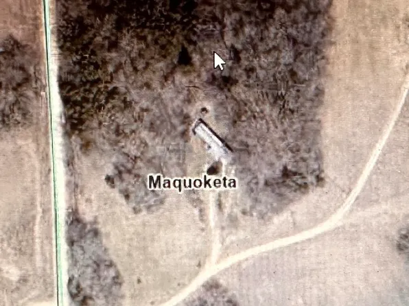 9601 233rd Ave, Maquoketa, IA 52060