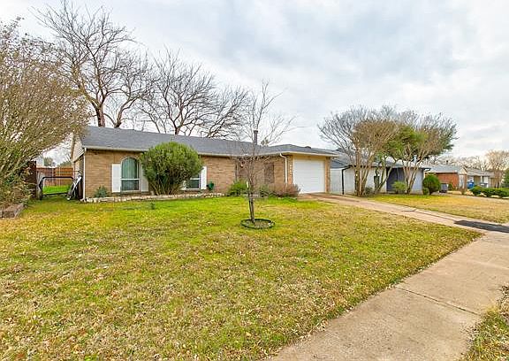 2nd image of 540 Oldbridge Dr