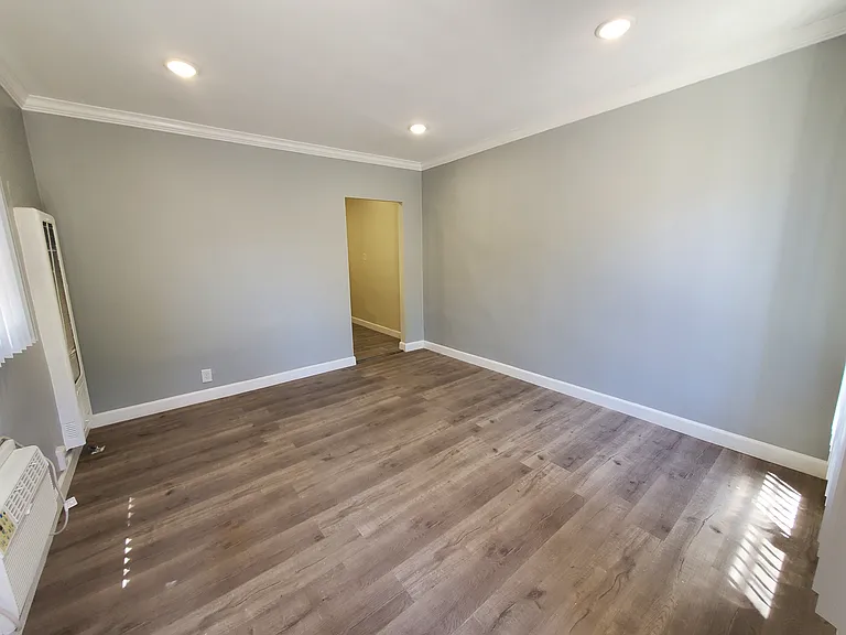 943.5 S Bonnie Beach Pl #943 — Photo 5