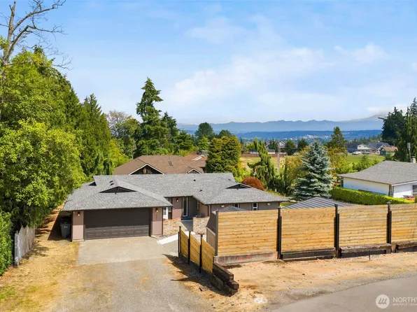 5401 47th Avenue E, Tacoma, WA 98443