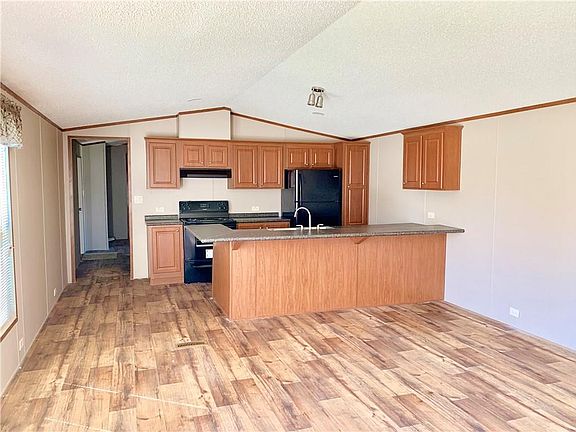 2nd image of 1516 Dawn Dr N