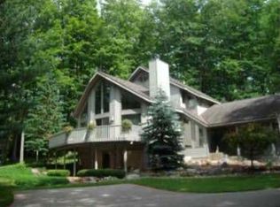 33 Catob Rd, Harbor Springs, MI 49740