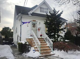 110 Catherine St, Staten Island, NY 10302