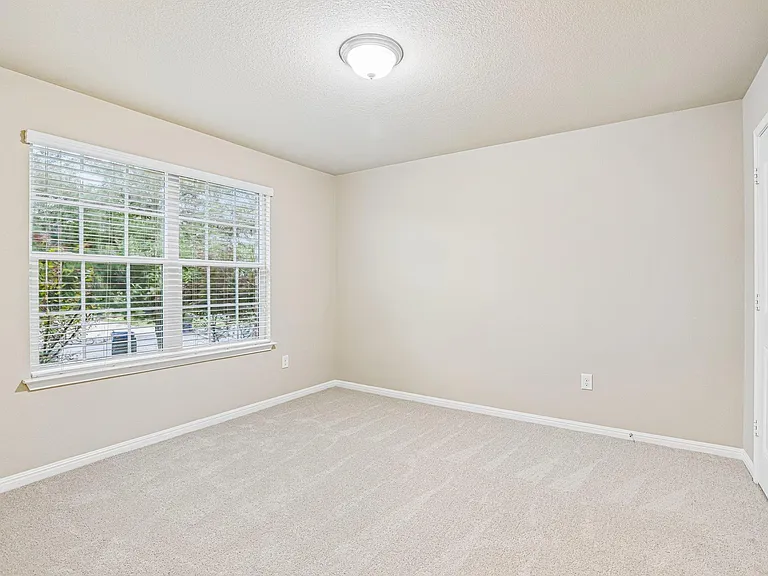 10604 Menominee Falls Ln — Photo 13