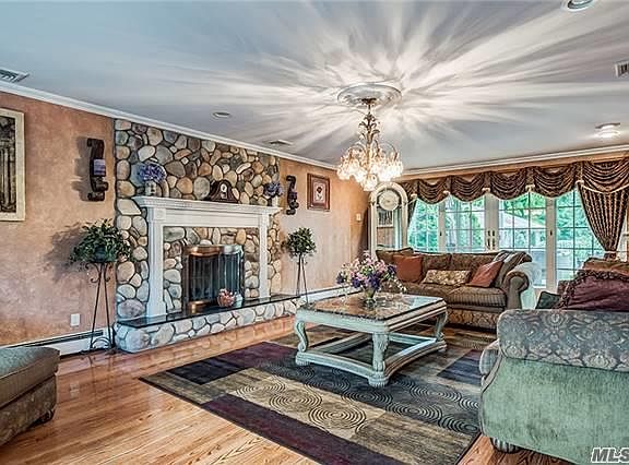 3rd image of 320 Ocean Ave