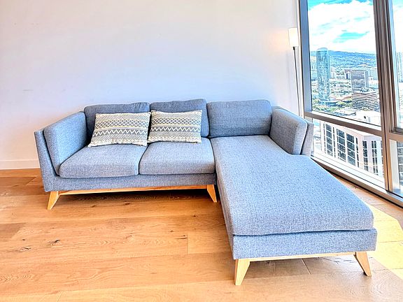 5th image of 1001 Queen St #3308