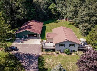 7307 Peck Lake Rd, Saranac, MI 48881