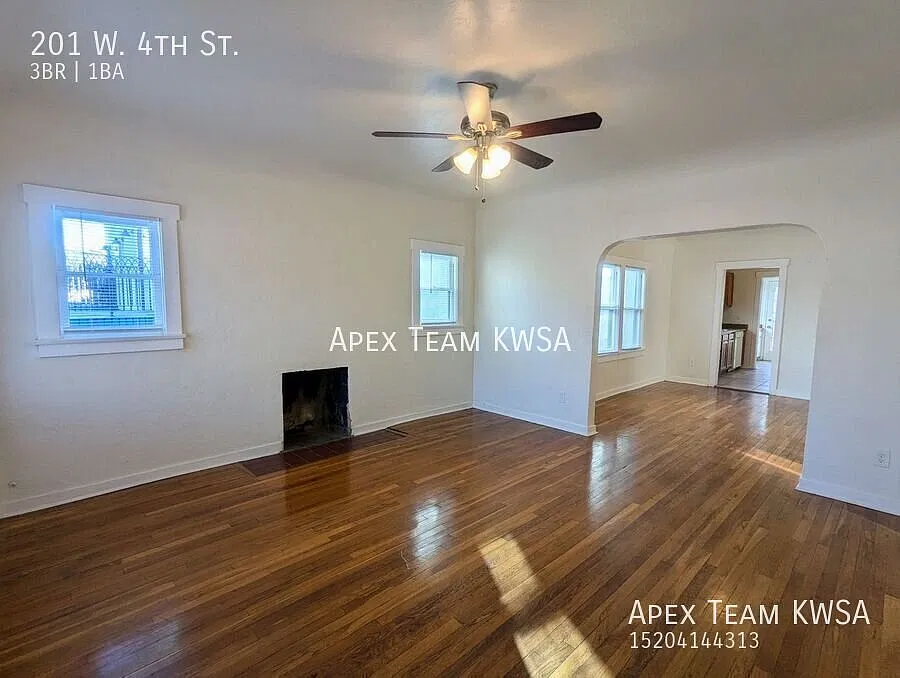 $1515-Charming 3 Bed | 1 Bath Adobe Home Near Downtown! — Photo 2