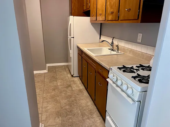 225 Saint Pauls Avenue image 3 of 22