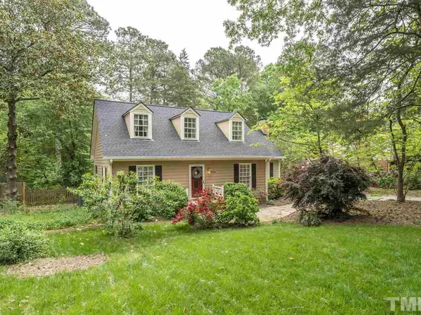 5208 Sweetbriar Dr, Raleigh, NC 27609