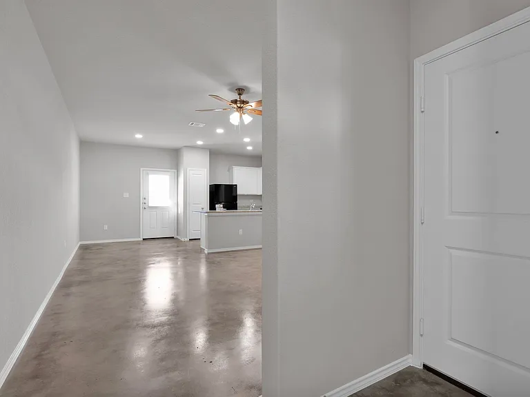 9426 Apple Ridge Ln — Photo 1