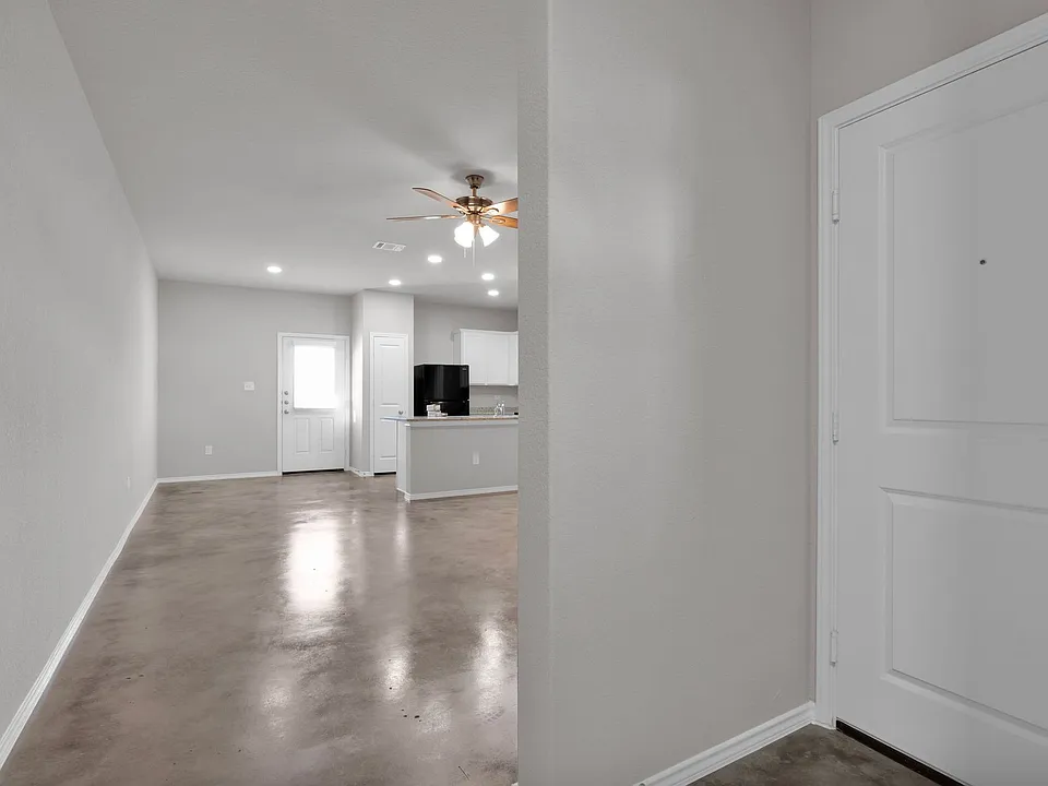 9426 Apple Ridge Ln