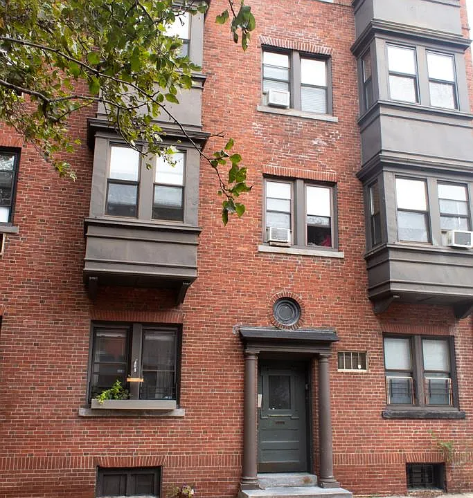 425 S Carlisle St #2C