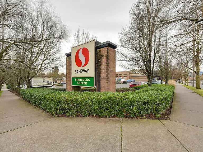 Safeway and Starbucks - just walk up the street