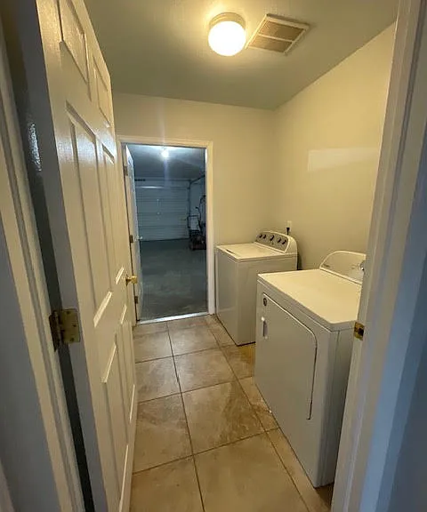 2814 Meade Ct — Photo 15