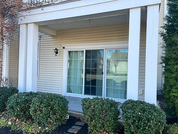 2nd image of 1007 Bradish Ln