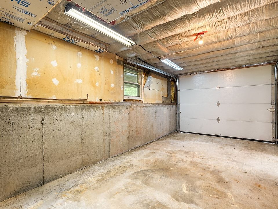 1st image of 334 Forest St