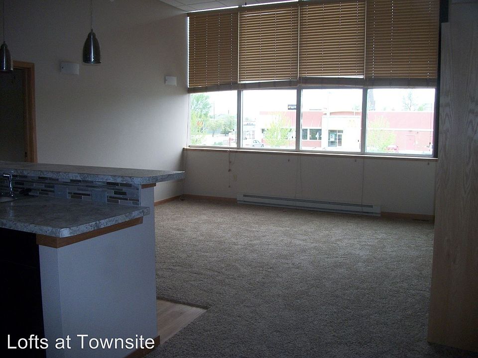 1st image of 810 4th Ave S Ste 142