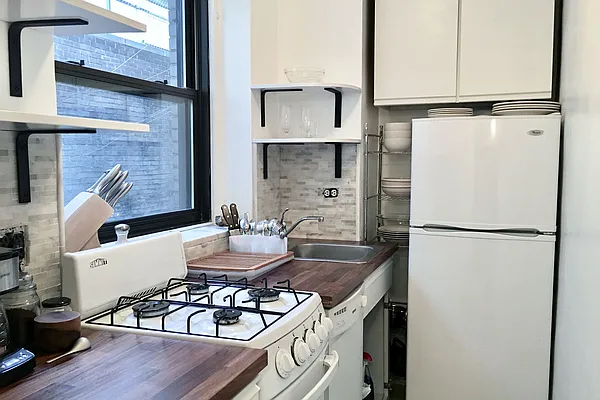 Rented by Stribling | media 17