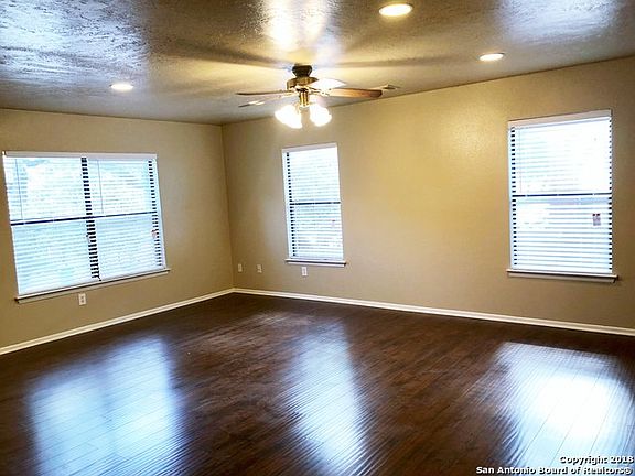 4th image of 15851 Lomita Springs Dr