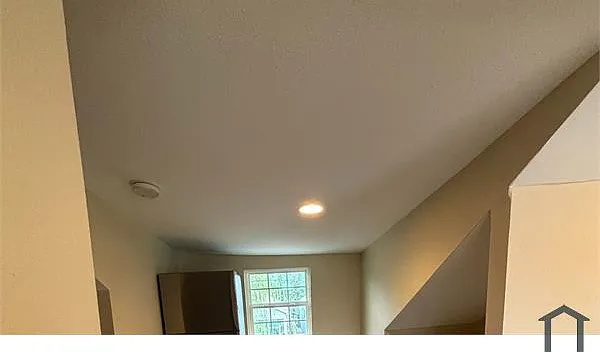 4032 N Miro St — Photo 5