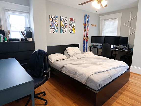 5th image of 530 E 4th St #1