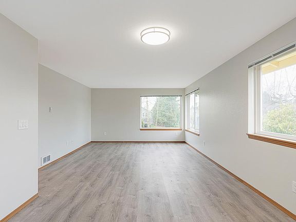 5th image of 27010 78th Ave NW APT 2