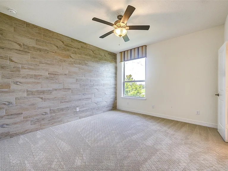 28214 Evergreen Cove Ln — Photo 34