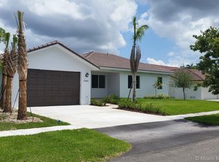 12461 SW 1st Pl, Plantation, FL 33325