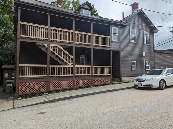 22 Negus St, Webster, MA 01570