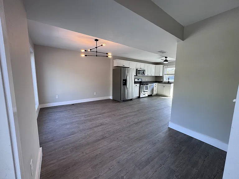 403 E Mulberry St #1 — Photo 4