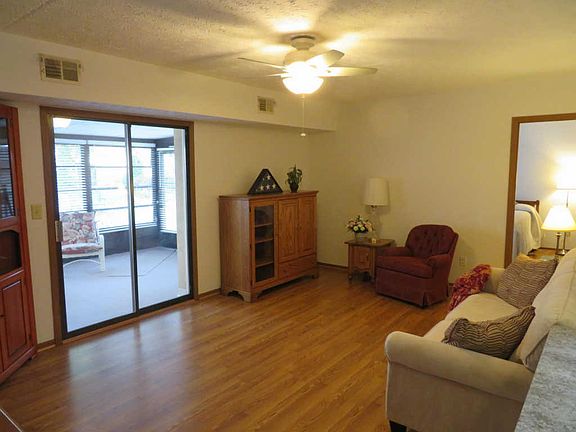 3rd image of 5970 Sharon Woods Blvd APT 102