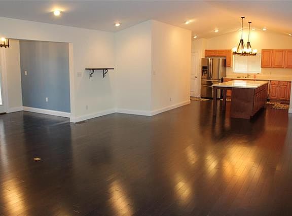 2nd image of 1848 High Hill Dr