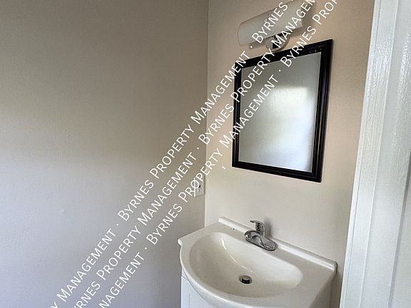 4th image of 99 Lawrence St #4
