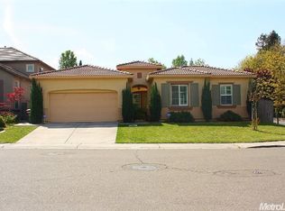 3835 Gibbons Pkwy, Carmichael, CA 95608