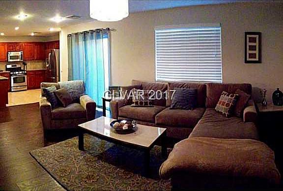 3rd image of 10423 Sweet Juliet St