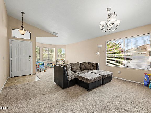 5th image of 9107 W FLORENCE Avenue