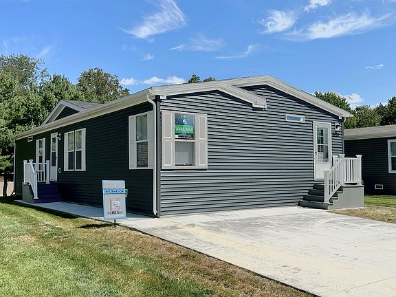 3rd image of 11976 Erica Ln